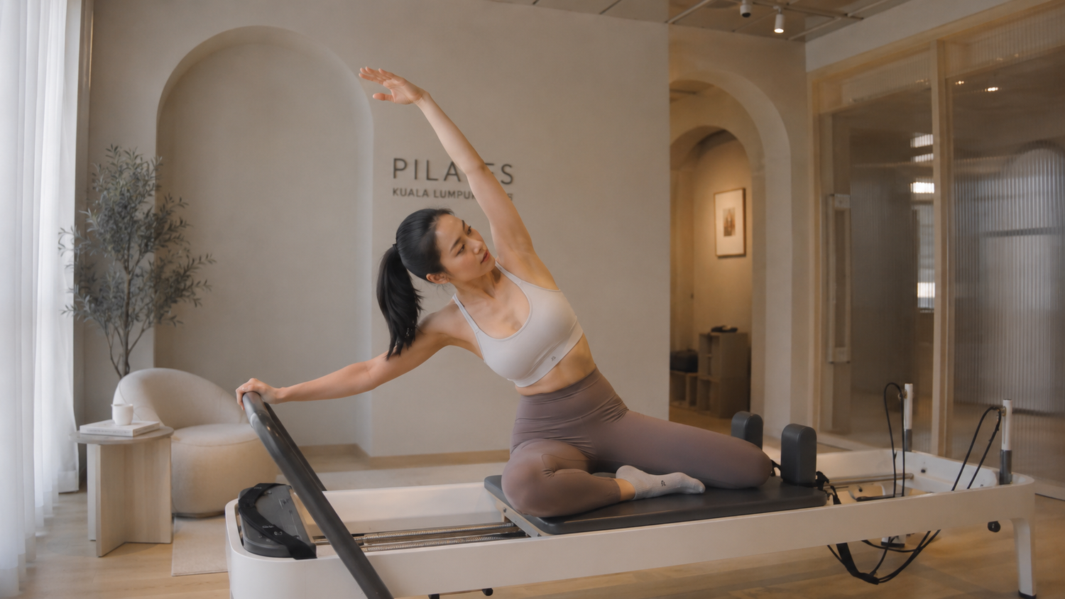 8 Tempat Terbaik Untuk Mula Pilates di Malaysia — Dari Bangsar dan Mont Kiara Hingga Ke Ruang Tamu Anda Sendiri